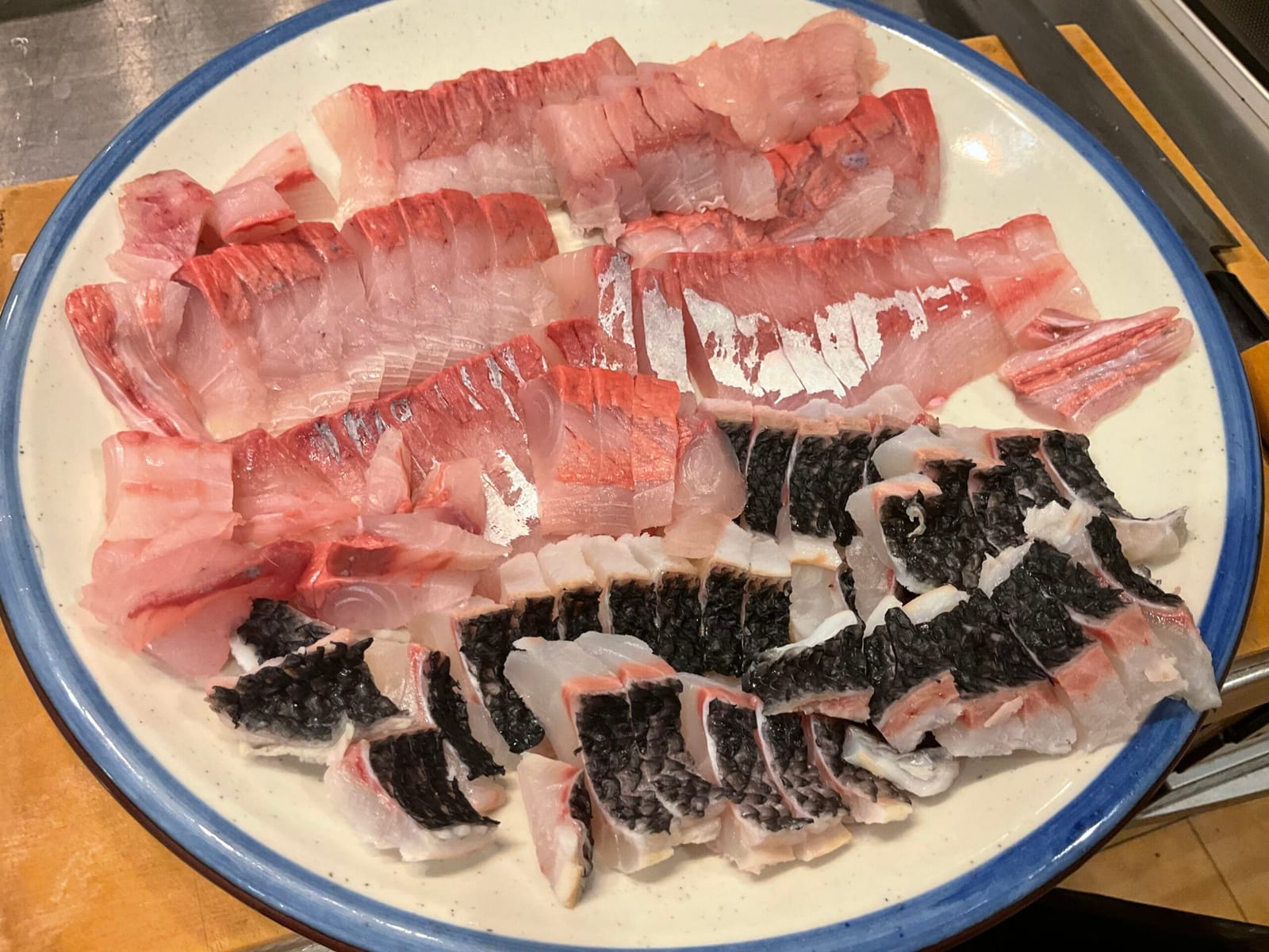 メジナの刺身