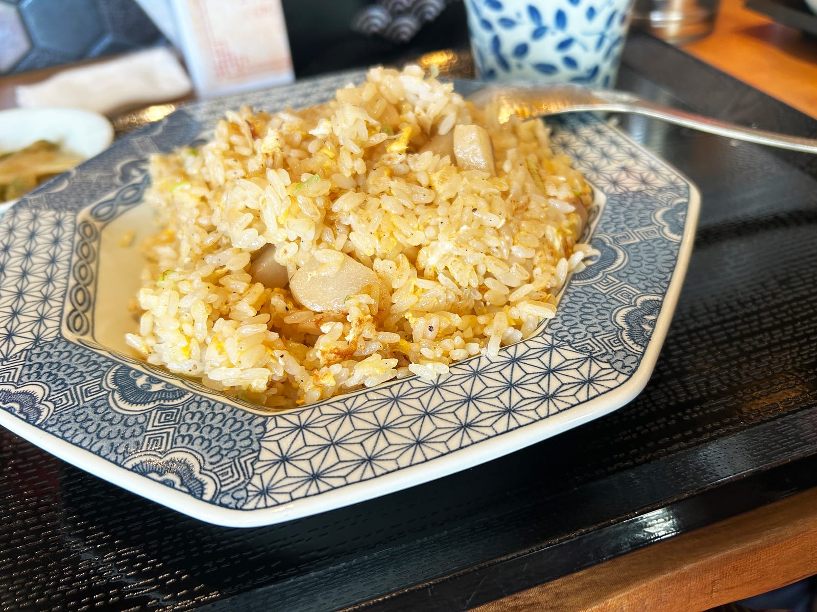 ¥900 炒飯（亀八飯店）