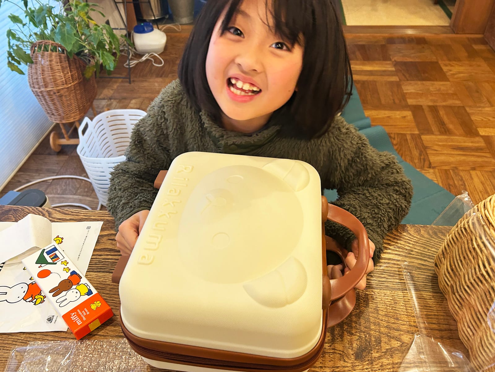 ￥7,280  カピバラ文房具セット（Amazon）
