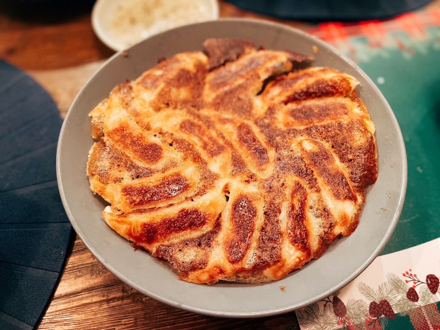 スーツ・通夜・餃子・蕁麻疹