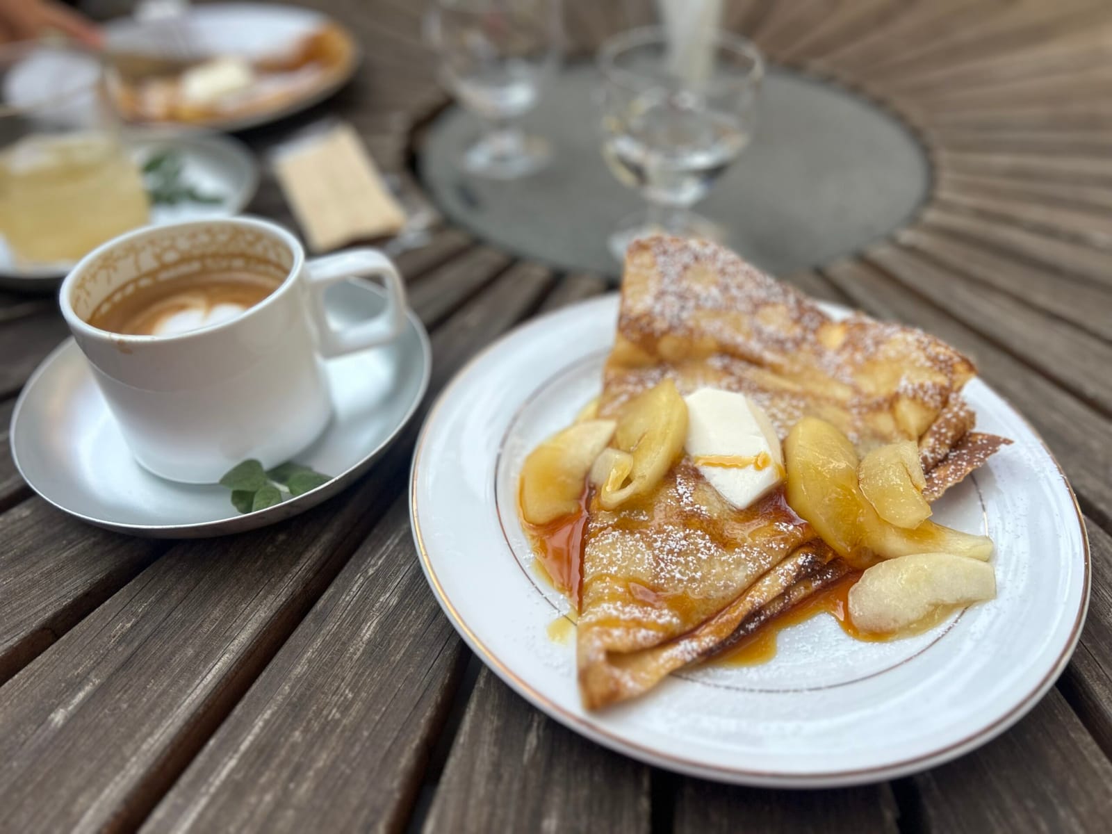 テラスでcrepe