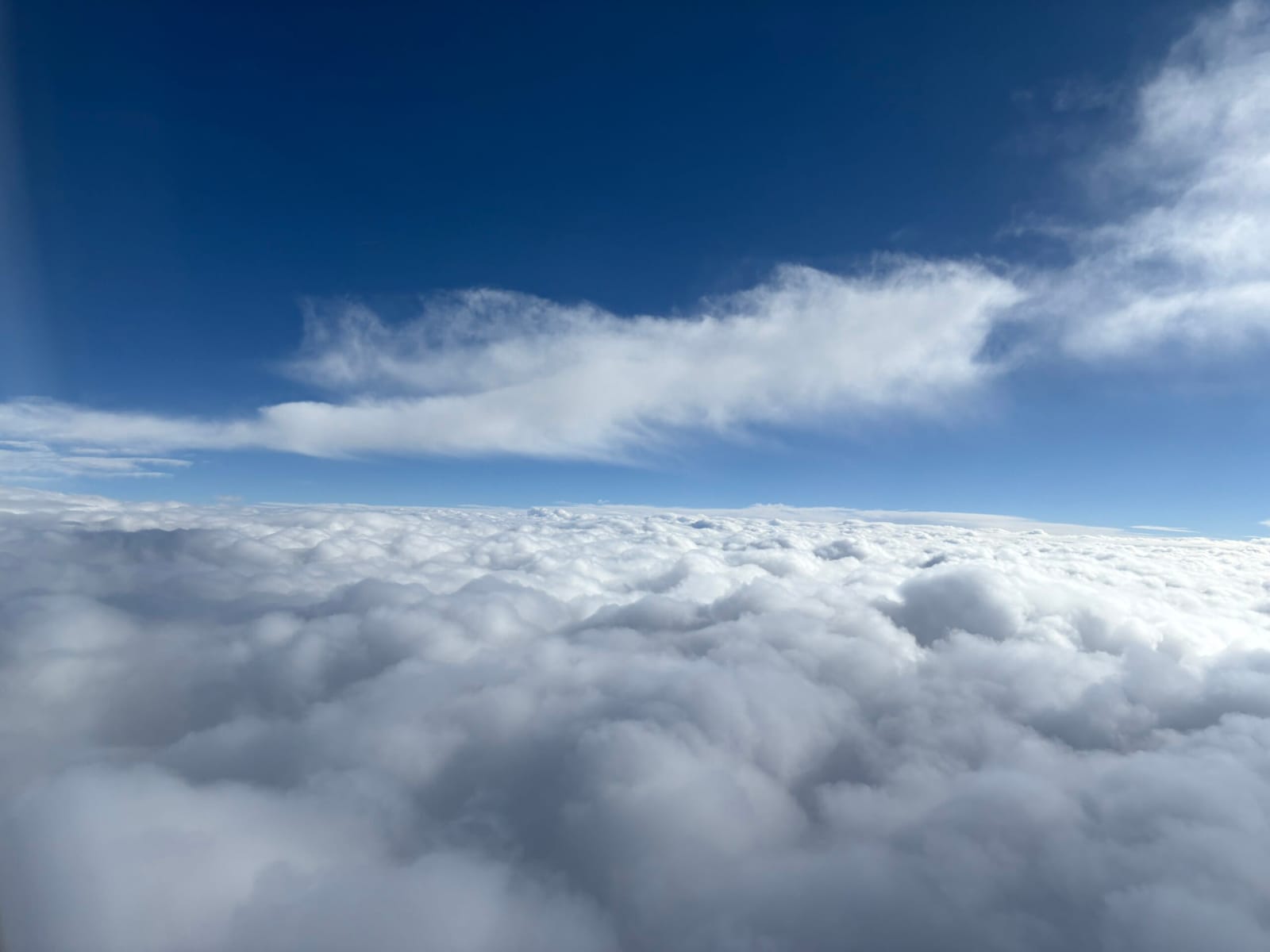 雲の上の色