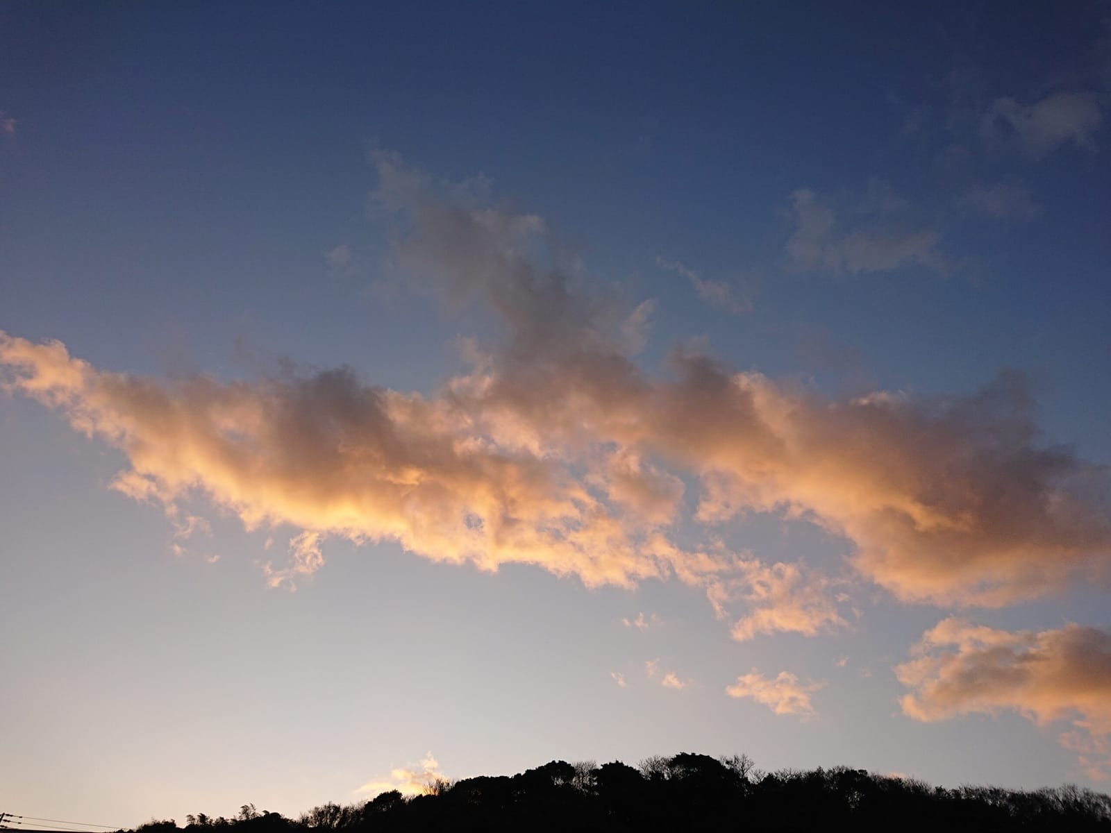 1月9日31時の空