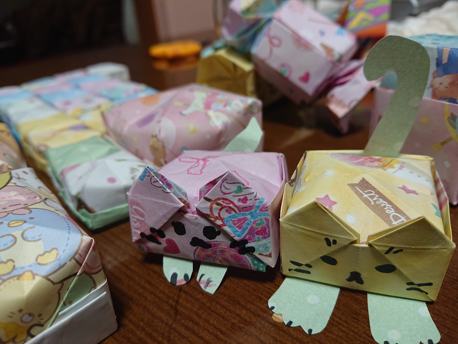 ペコポコを折り続け、ペコポコが鳴り響く。
