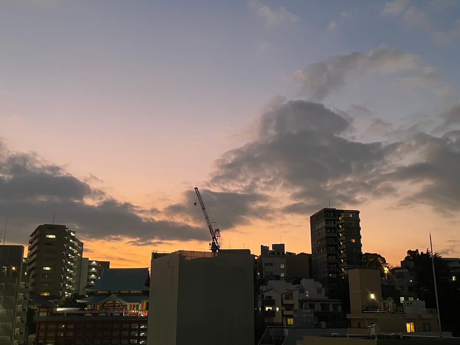 祝日明けの木曜