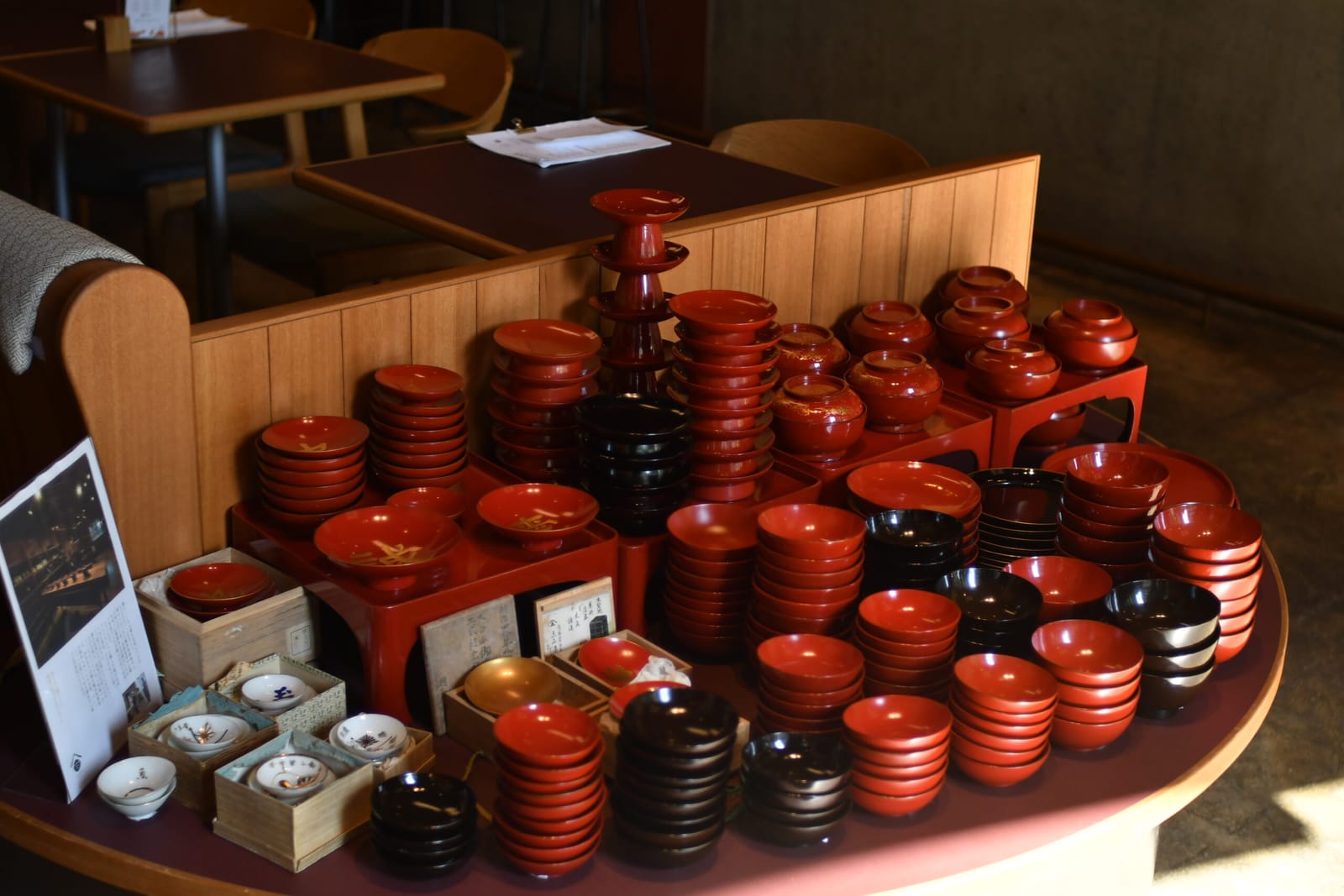 【お知らせ】能登から運んできた100年前の輪島塗漆器を京都で販売