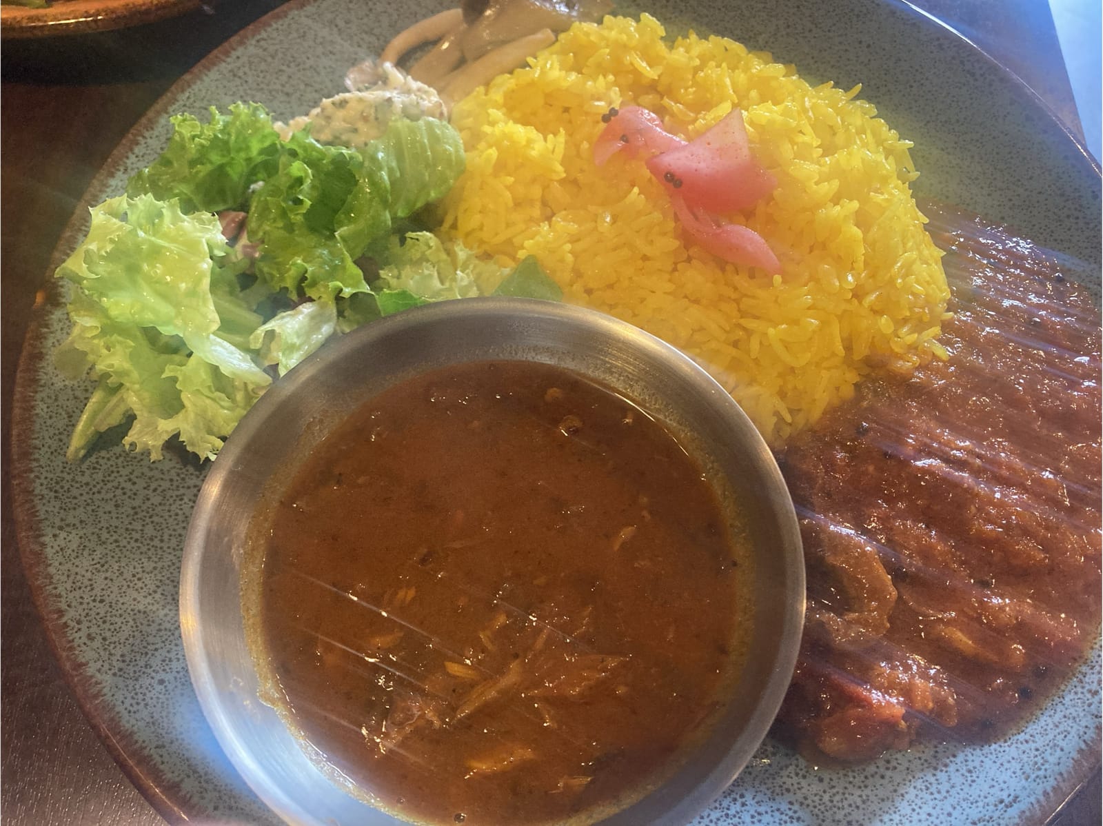 個人的にはこじんまりで