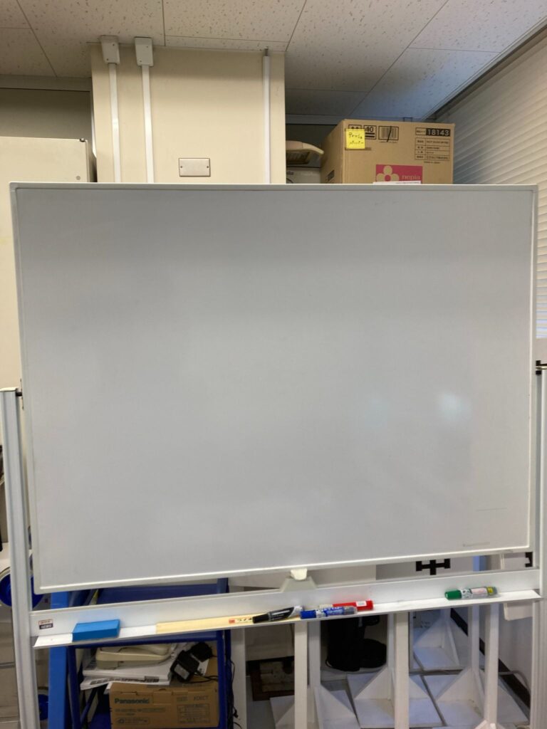 ホワイトボードを真っ白に