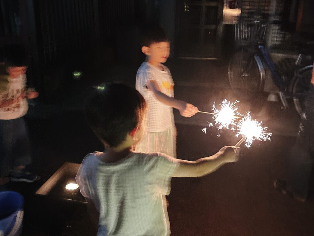流しそうめん、手持ち花火