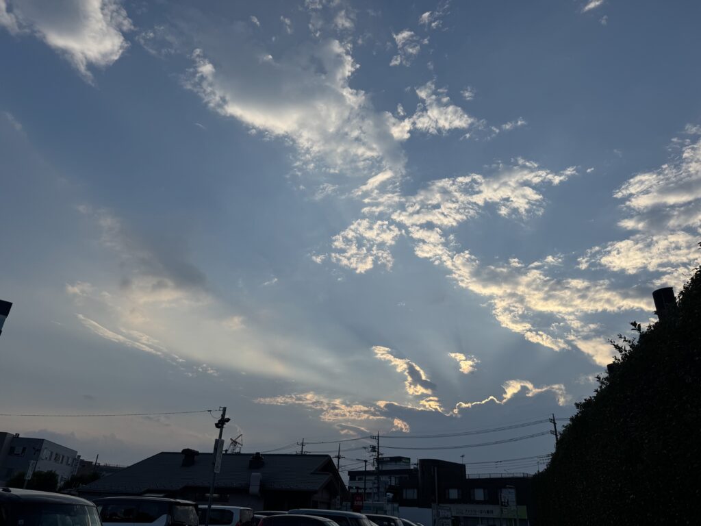 空を見上げられてるうちは大丈夫