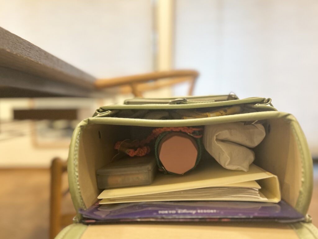 ¥290 ポリプロピレン筆箱（MUJI）