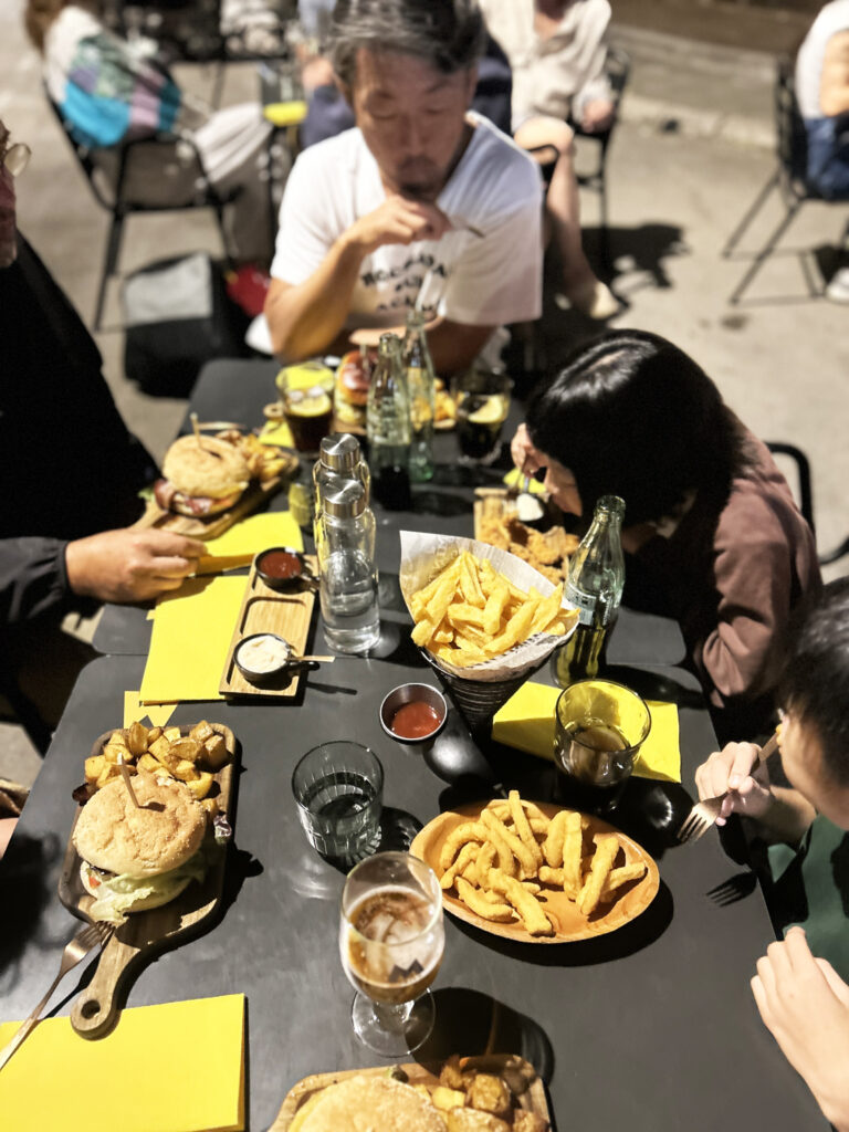 84.30€ 外食代（La Taverna la Vila）