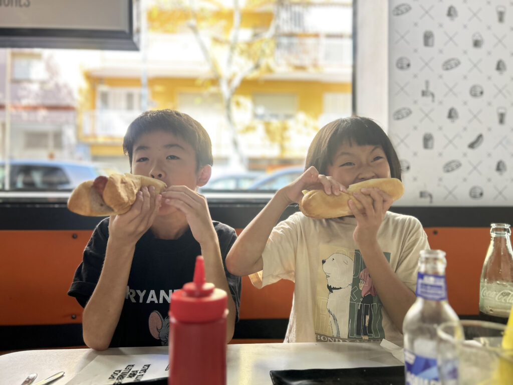 23.30€ ランチ代（EL SURTI）