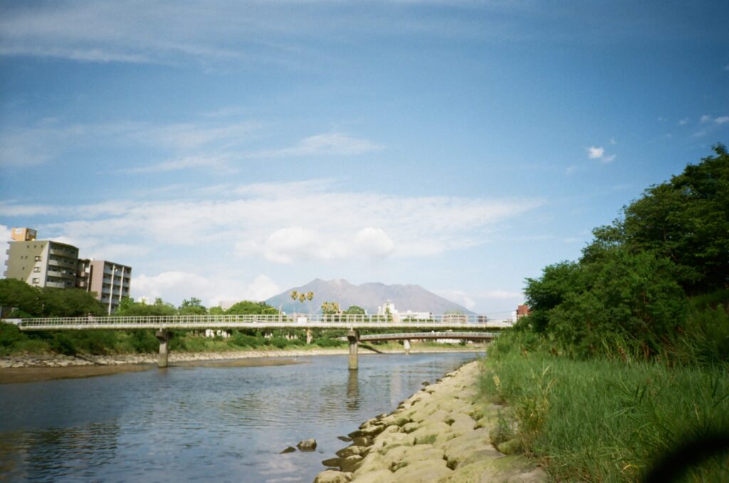 遠いようで近いと信じたい