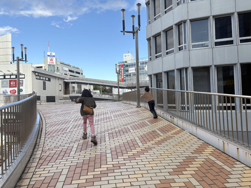 ¥242 逗子→藤沢