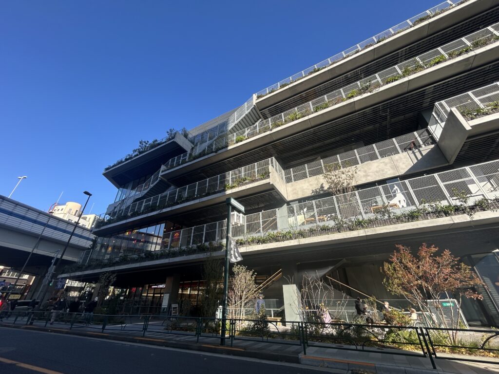 テラスがあるロイホ