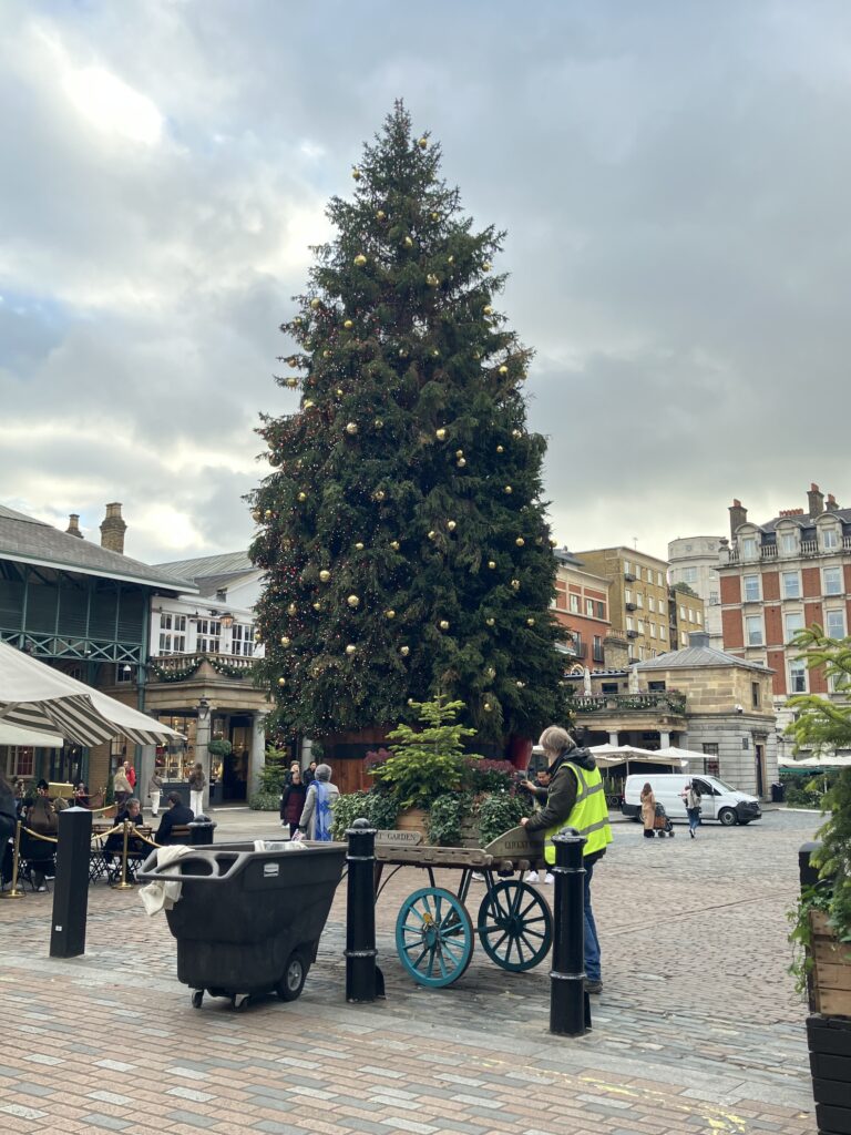 どこかで誰かが