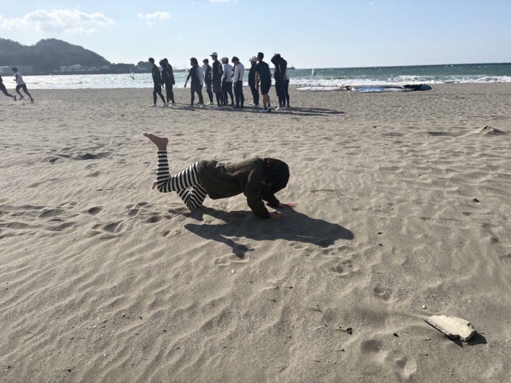 ¥3,990 キッズ脇に縫い目のないフランネル長袖パジャマ（MUJI）