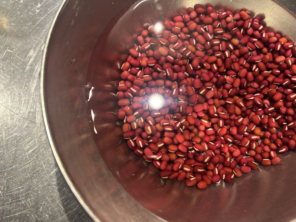 小豆を煮る
