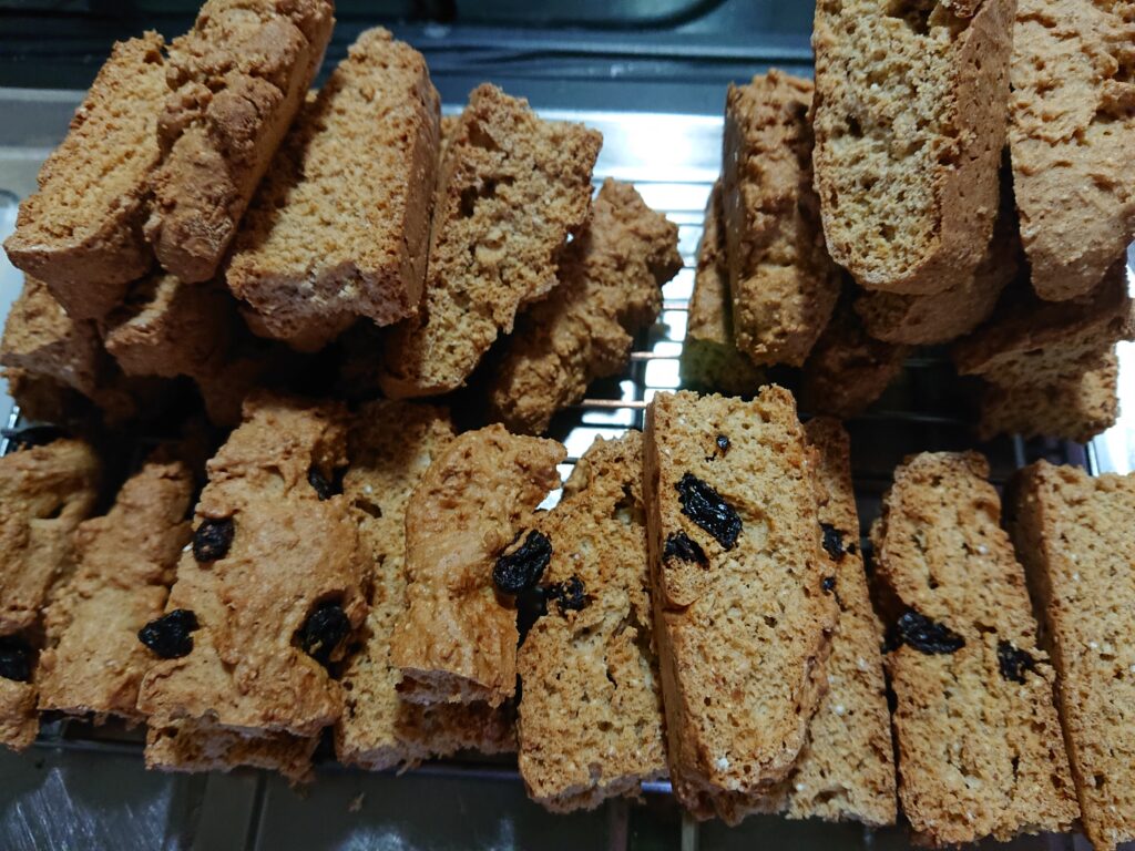 寝たいのに⋯（いや、寝なさいよ）