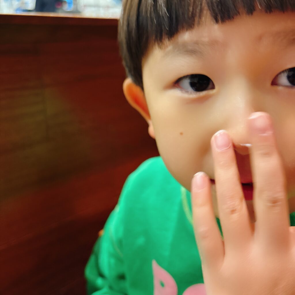 長男とお茶、流氷ウォーク