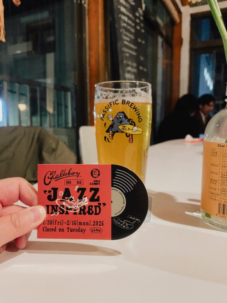 「ジャズ好きになるきっかけ「ジャズっぽい物はかっこいい！」を今度は自らの手から生んでみたい、そんな展示になる予定です。」Chalkboy