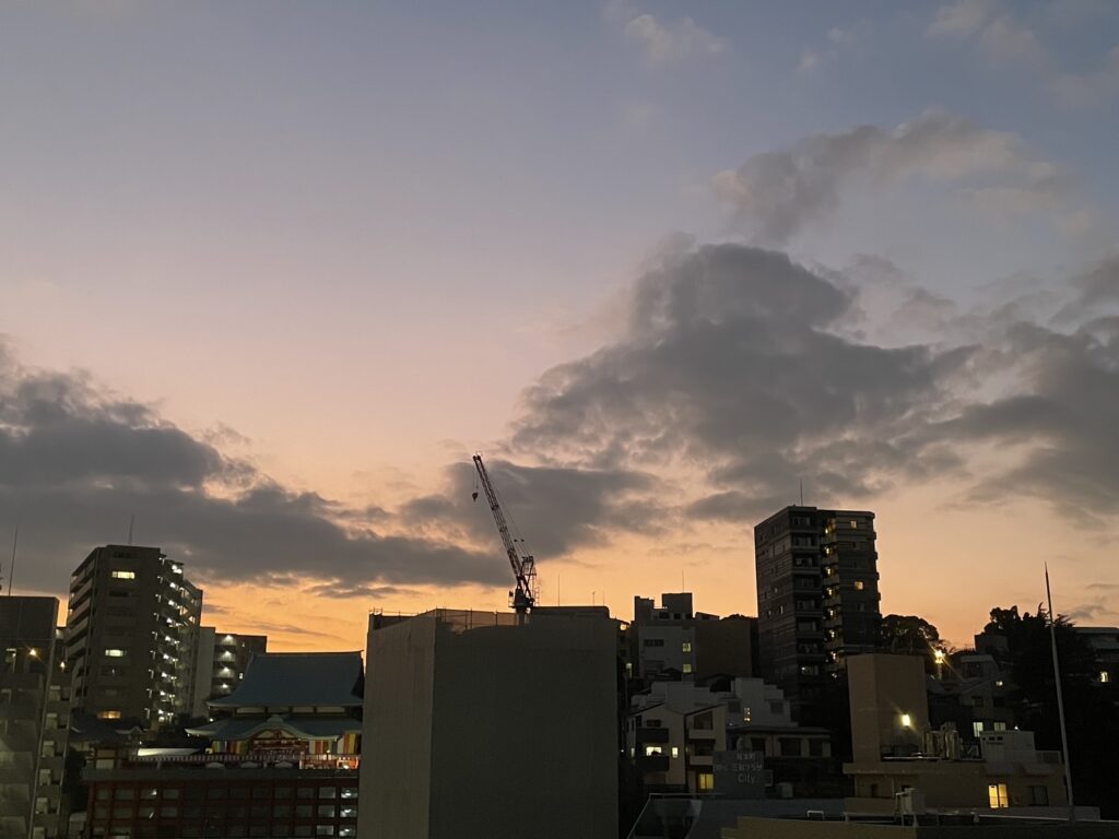 祝日明けの木曜