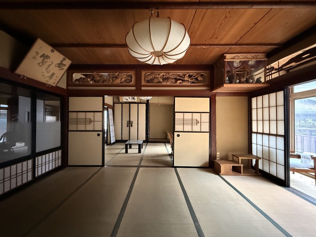まだ片付けている